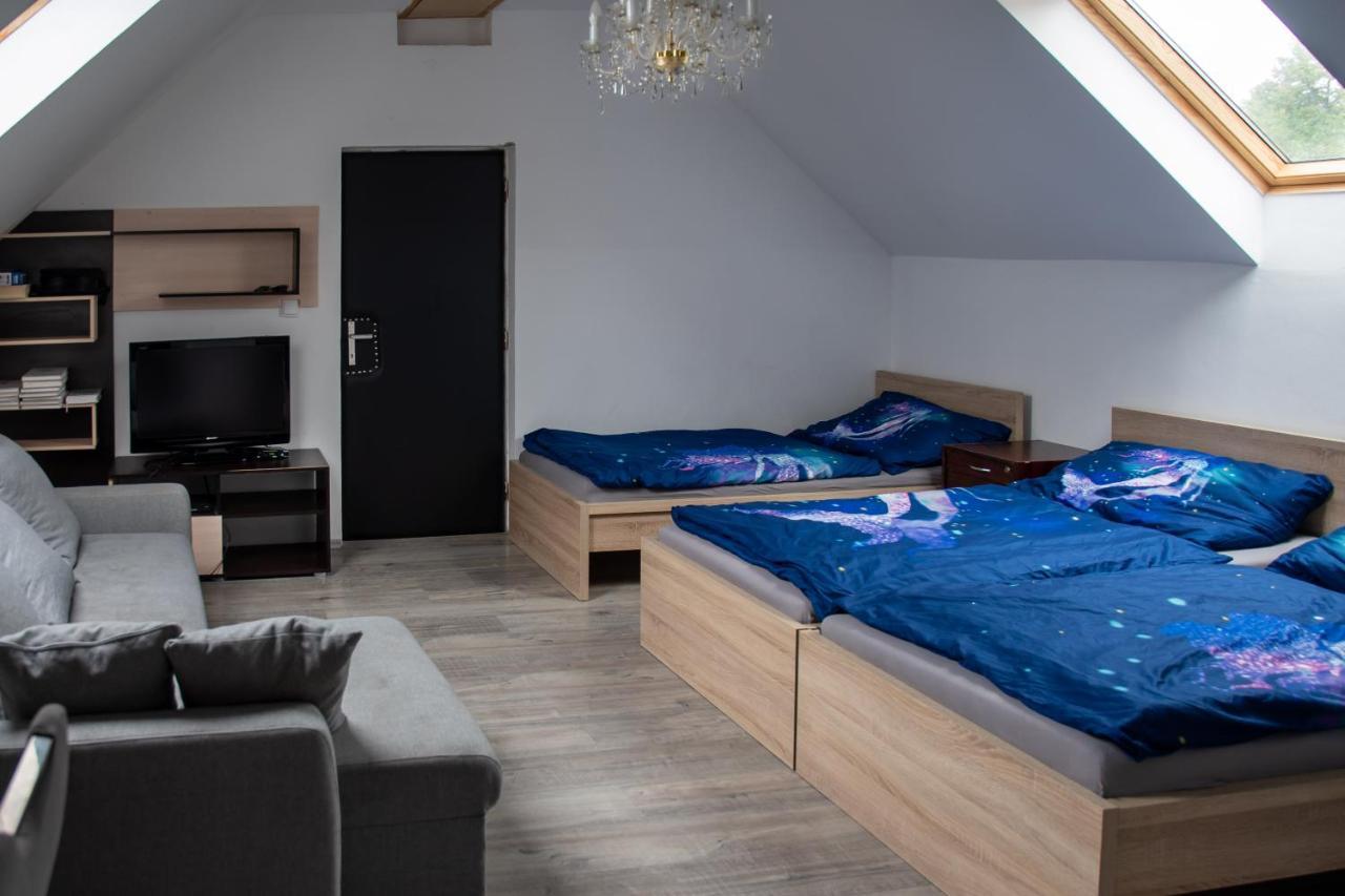 V Sadu Apartman Lysá nad Labem Kültér fotó